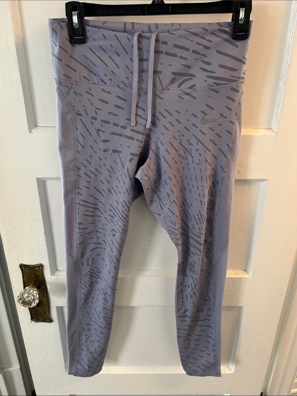 Nike Lavender Patterned High-Rise Athletic Leggings